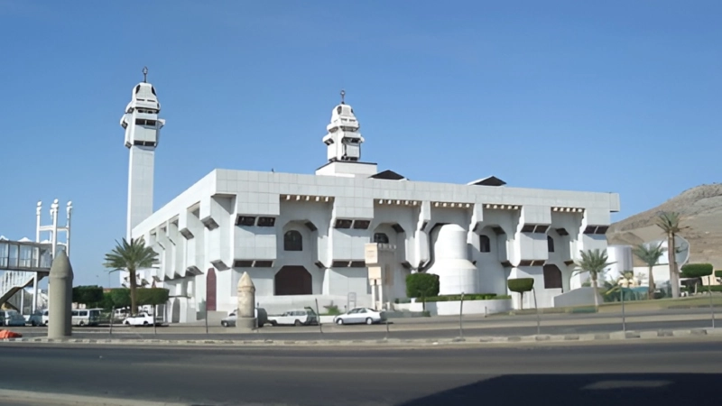 Ayesha Masjid Makkah: Miqat, History and Umrah Importance