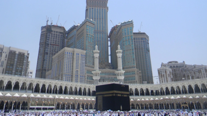14 Days Umrah Package