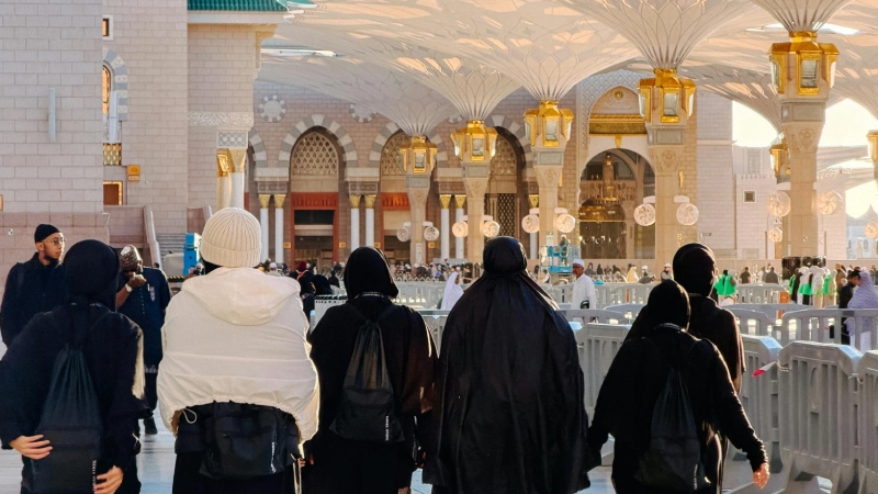 Common Mistakes Women Make During Hajj and Umrah | Complete Guide