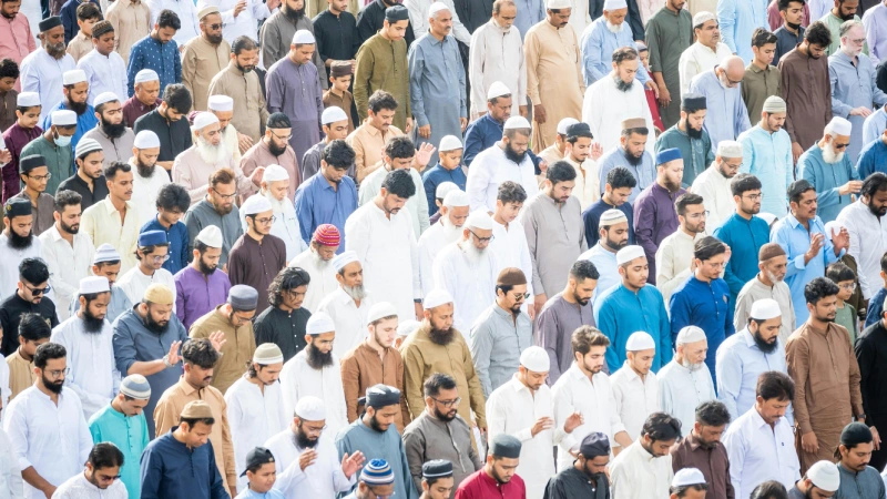 Why Do Some Muslims Perform Umrah Multiple Times in One Journey?